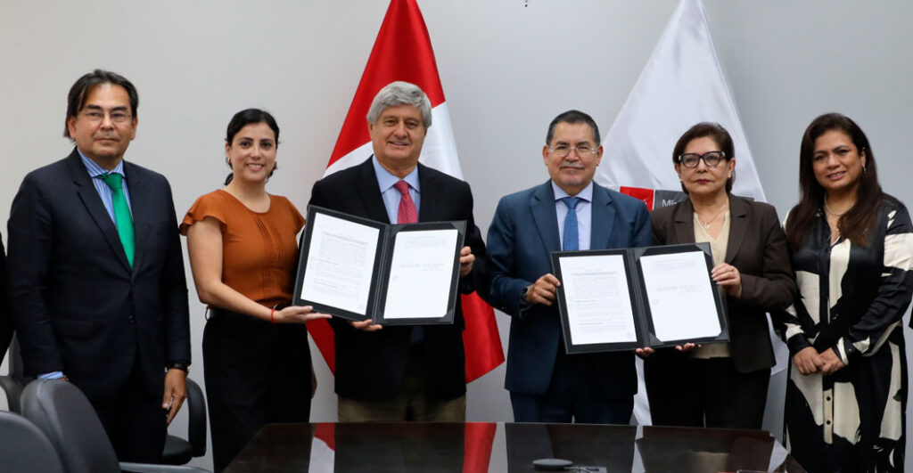 convenio minedu junior achievement peru